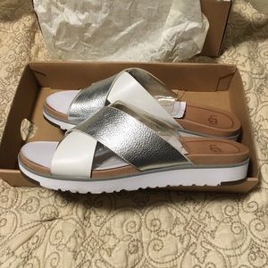 UGG Kari Slide 6.5